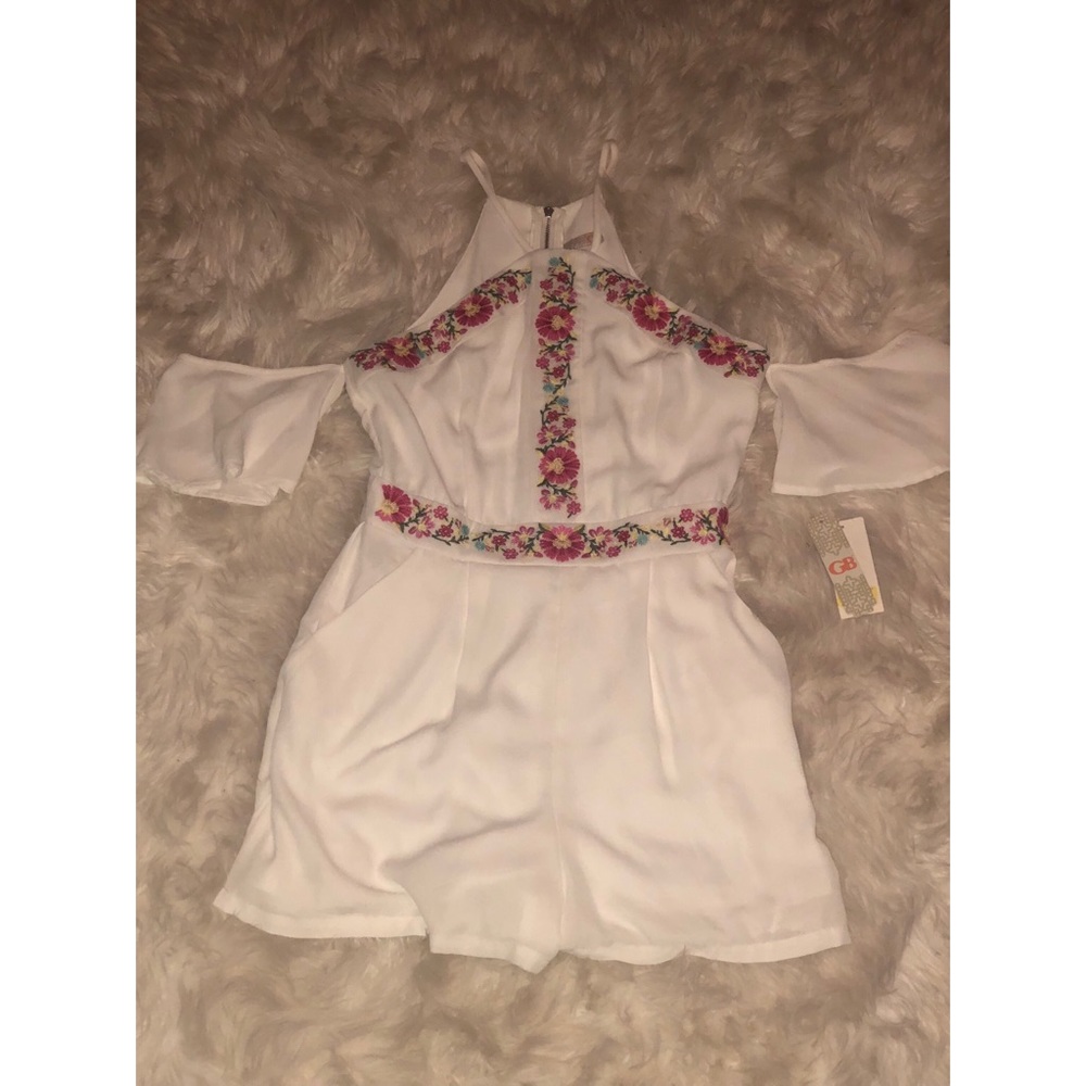 🚨BOGO🚨 Super Sexy White Romper